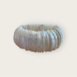 Vintage Iridescent Mother Of Pearl Shell Stretch Bracelet Pearl White Gorgeous